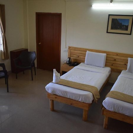 Hotel Travellers Inn Shillong Ngoại thất bức ảnh