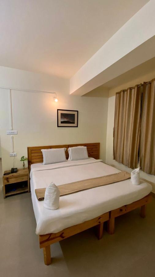 Hotel Travellers Inn Shillong Ngoại thất bức ảnh