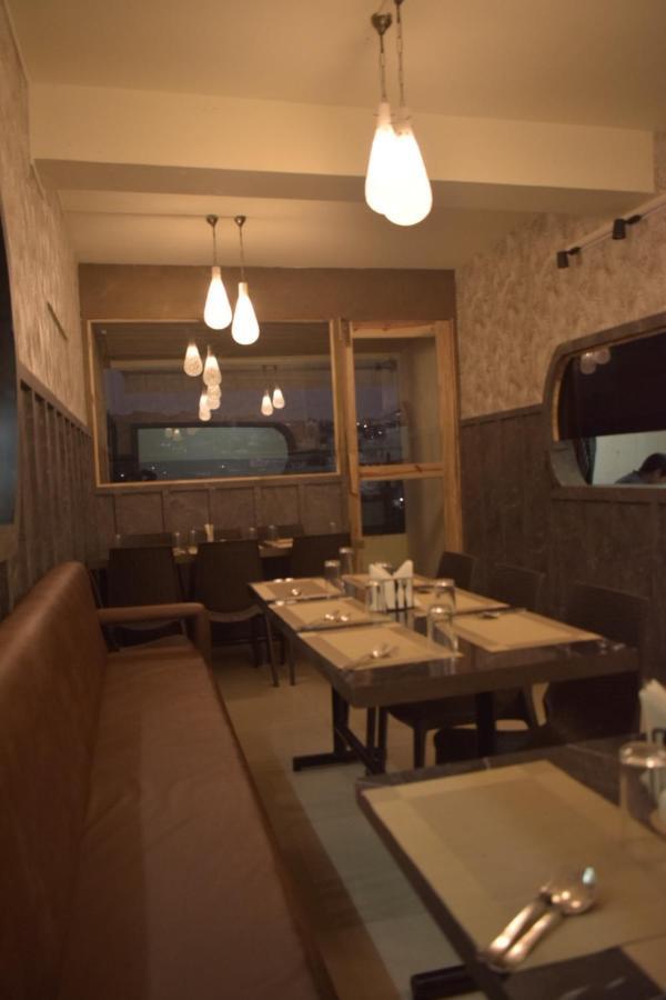 Hotel Travellers Inn Shillong Ngoại thất bức ảnh