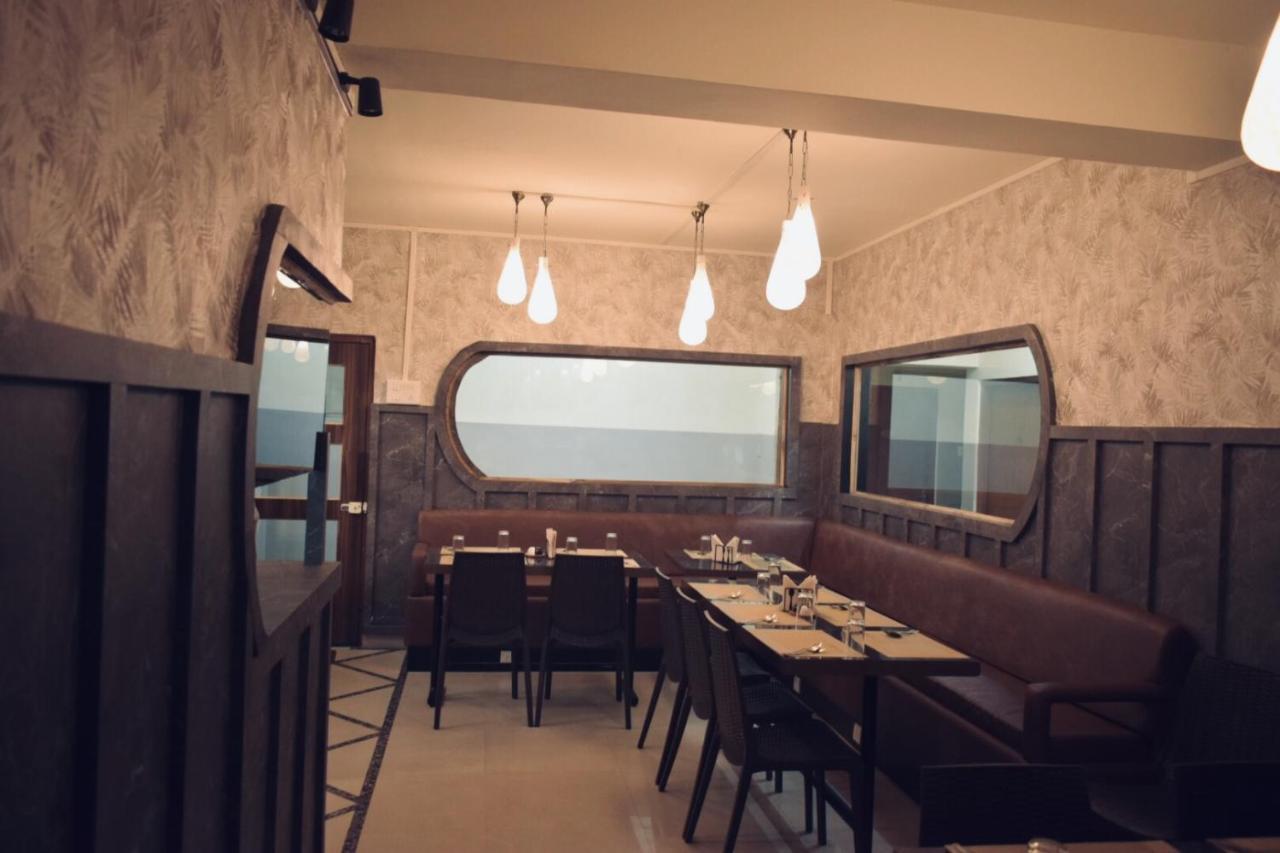Hotel Travellers Inn Shillong Ngoại thất bức ảnh